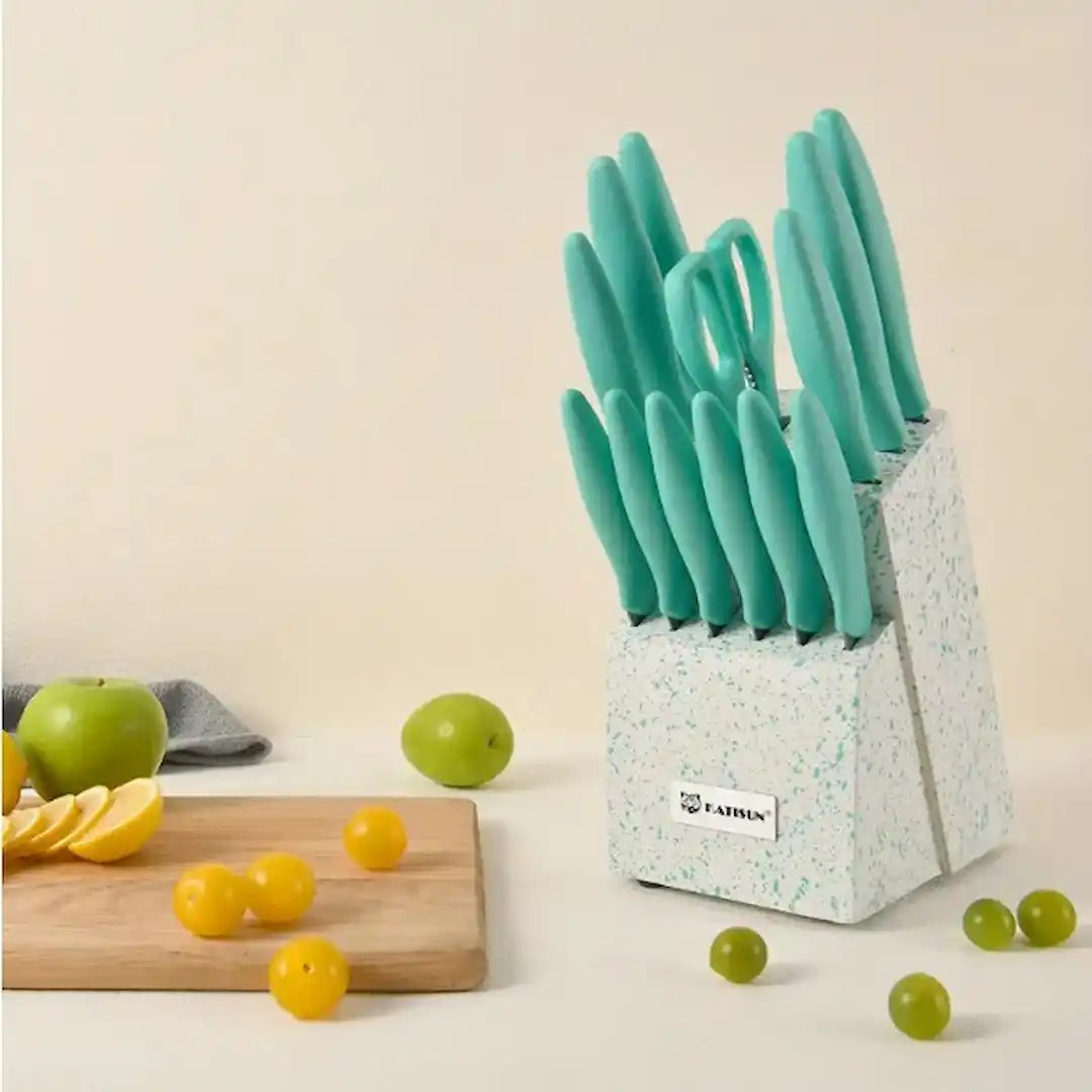 Titanium-coated high-carbon stainless steel blade