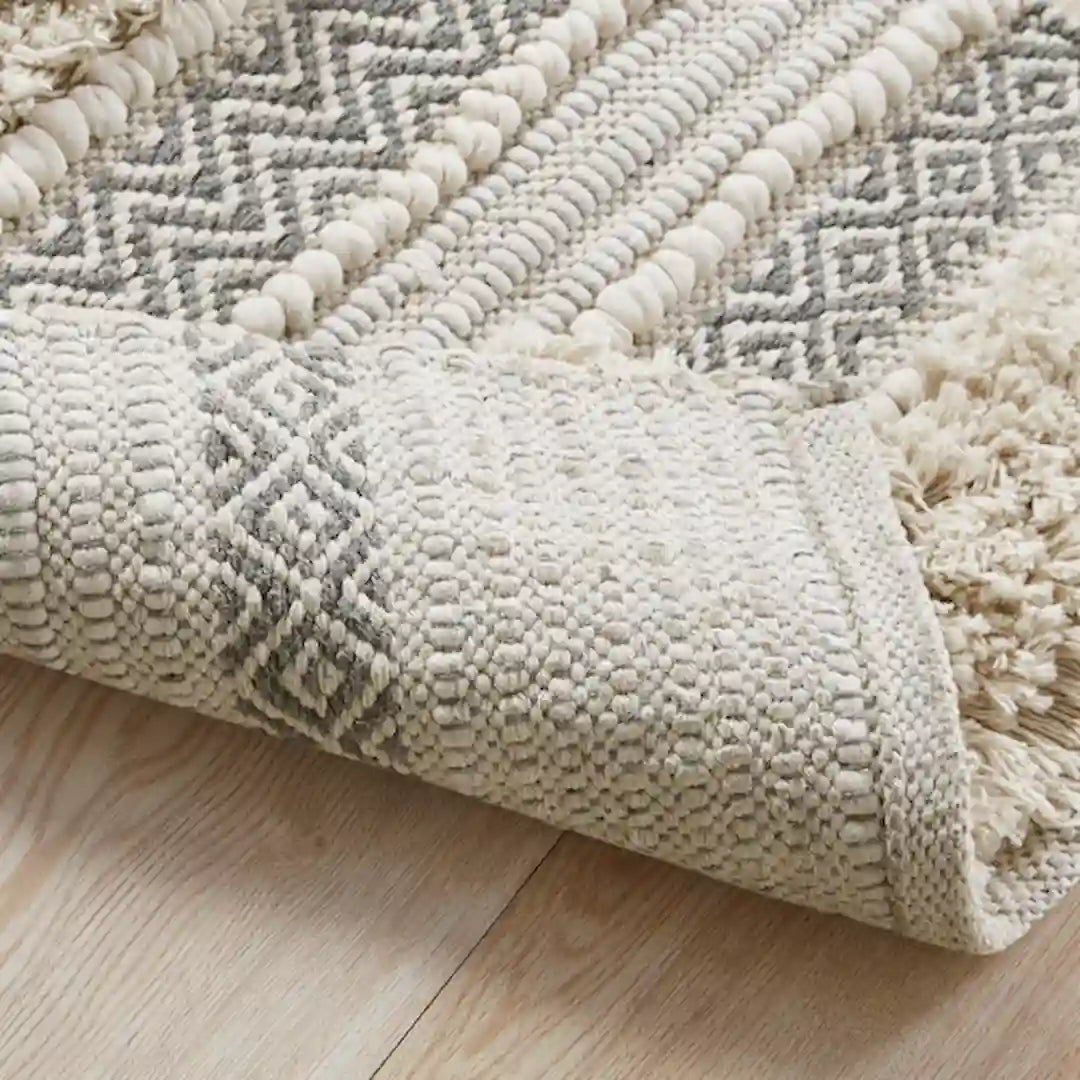 Vertical stripe boho pattern on Simplix woven bath rug